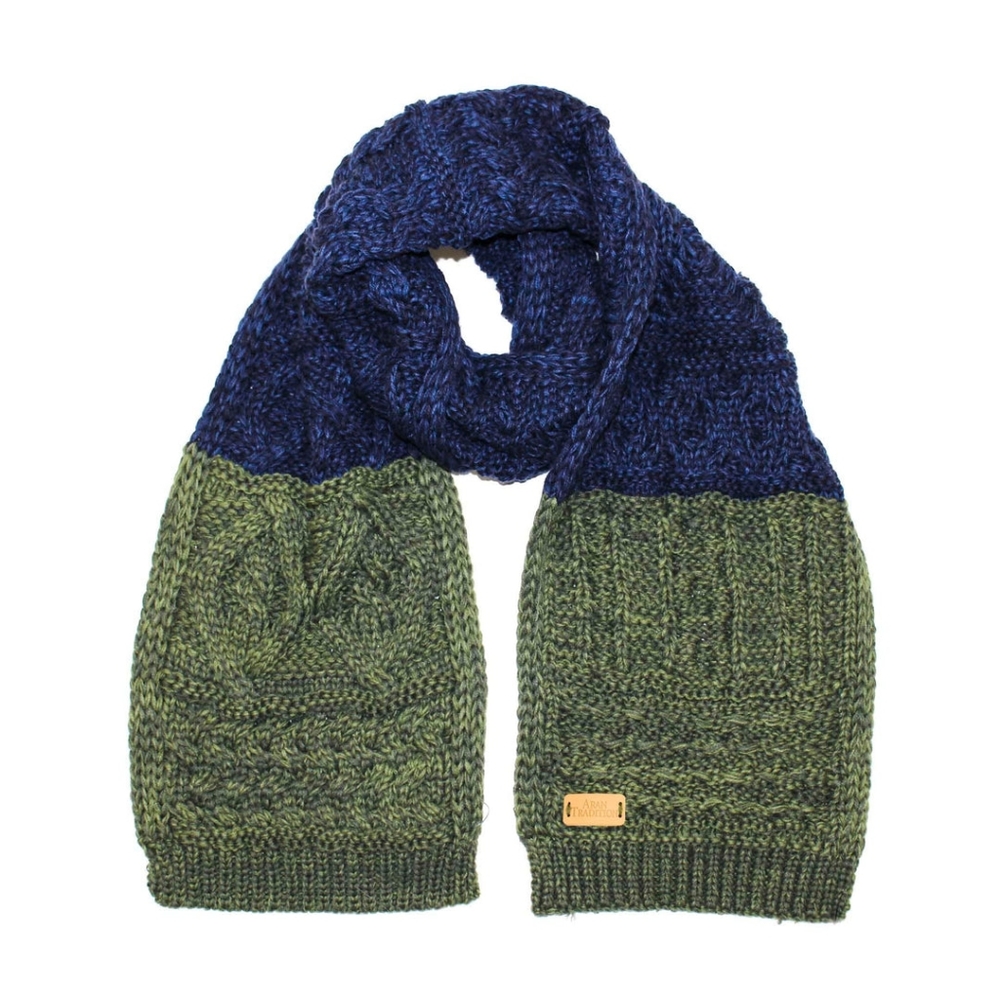 Scarf knitted Aran Traditions